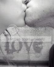 love photo Kissing_Lovers.jpg
