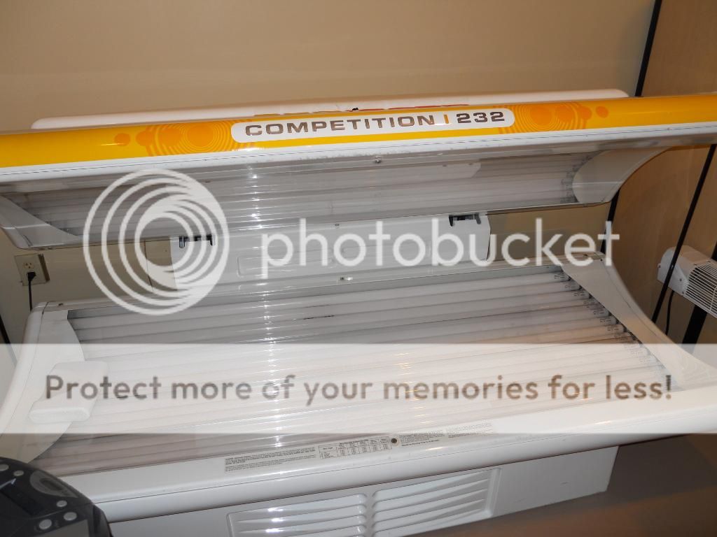 Commercial Tanning Bed 10 Min Sundash Competition 232 PF w Facials NO