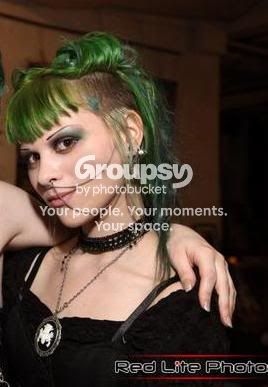 http://i403.photobucket.com/albums/pp114/Alienbaby242/gj.jpg