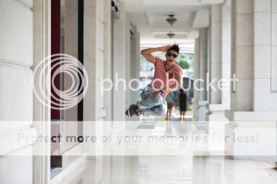 AI biết chỗ bán áo thun giống vậy giúp em với