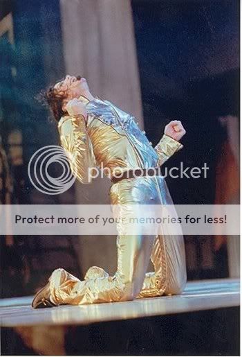 michael2005gu4.jpg